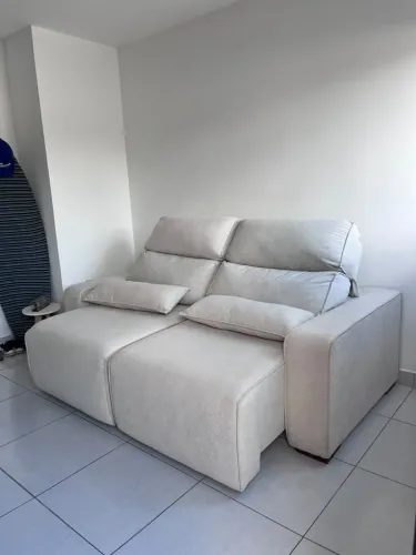 SOFÁ RETRÁTIL E RECLINÁVEL