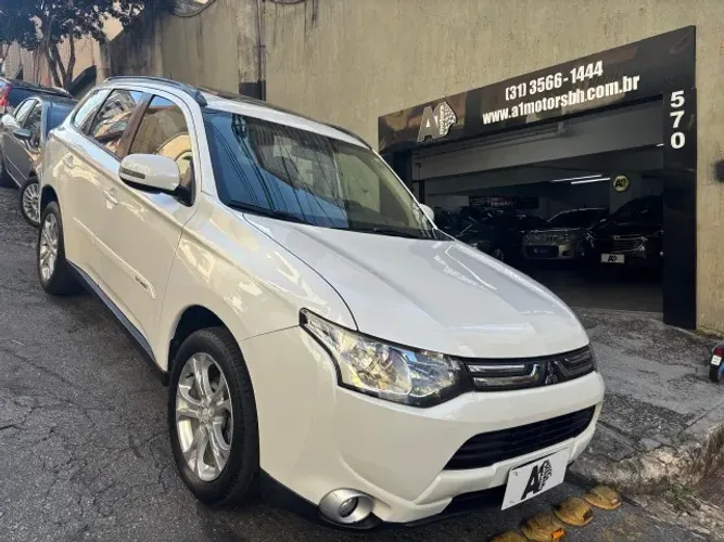 Mitsubishi Outlander 2.0 16V 160cv Aut. 2015