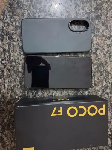 POCO F7 SEMI NOVO, EM EXCELENTE ESTADO, 512gb, 12 Ram, 6500mhp, 5G