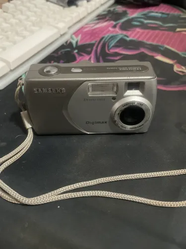 Samsung digimax 202 - 2MP