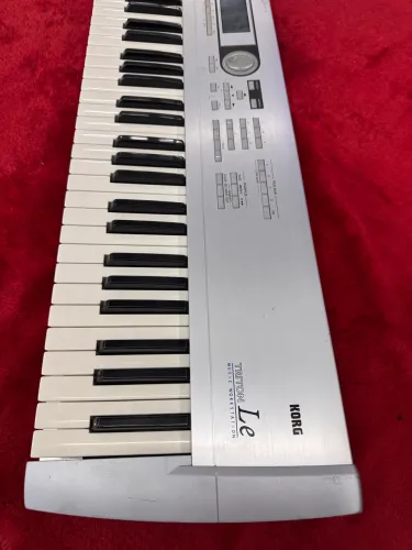 teclado korg triton le