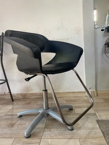 Cadeira p/ barbearia ? salão