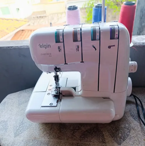 Máquina de costura