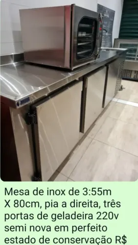Balcão/mesa inox com pia a direita e geladeira de 3 portas