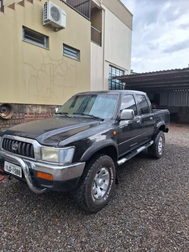 Toyota Hilux CD SRV 4X4 3.0 8V 116cv TB Diesel 2003