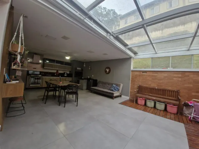 Casa em condomínio para venda em SBC