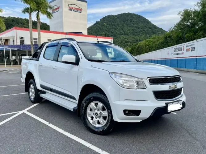 Chevrolet S10 Pick-up LT 2.8 TDI 4X4 CD Diesel 2013
