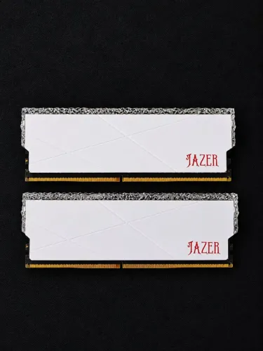 Memória RAM 32GB (2x16GB) DDR4 3600MHz Branca RGB