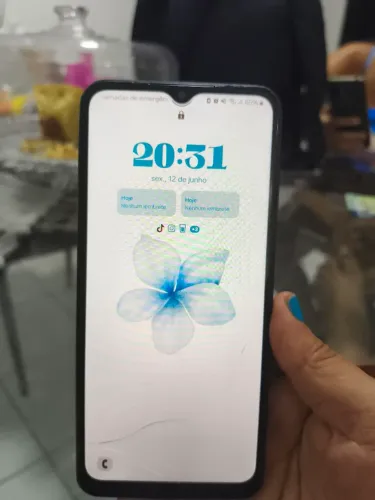 Vendo celular Samsung M13 4g 128gb