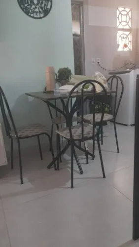 Mesa 4 cadeiras 
