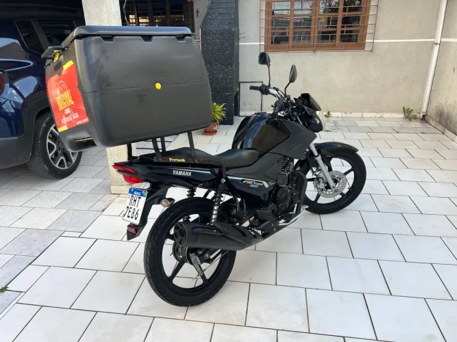 VENDO OU TROCO FACTOR 150 2021
