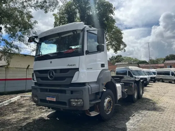 Cavalo Mecânico Mercedes-Benz Axor 3344S 6x4 440 cv 2023