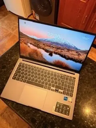 Notebook Samsung Galaxy Book4 i5 13th ger 8GB 512GB SSD - NOVO com nota fiscal e garantia