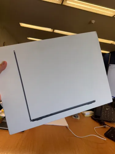 Apple MacBook Air M5, 15 Polegadas - lacrado