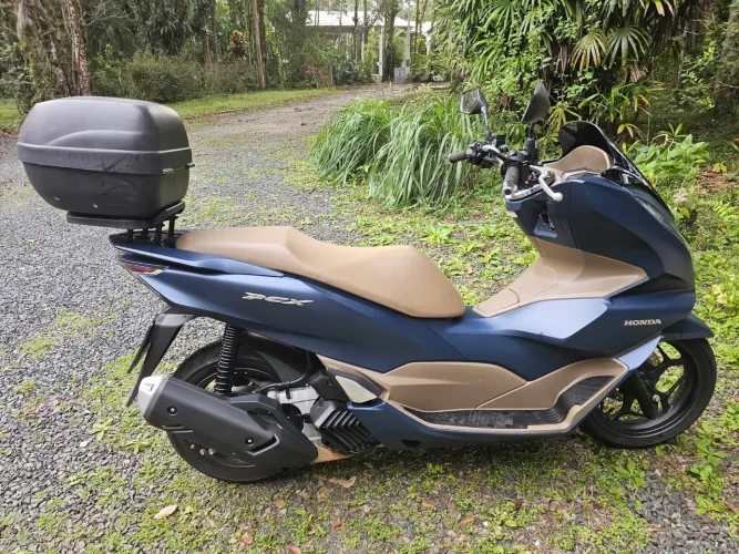 Vende-se Honda PCX DLX 160 - Estado de Zero / Baixíssima Quilometragem!