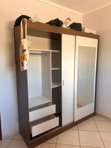 Guarda roupa