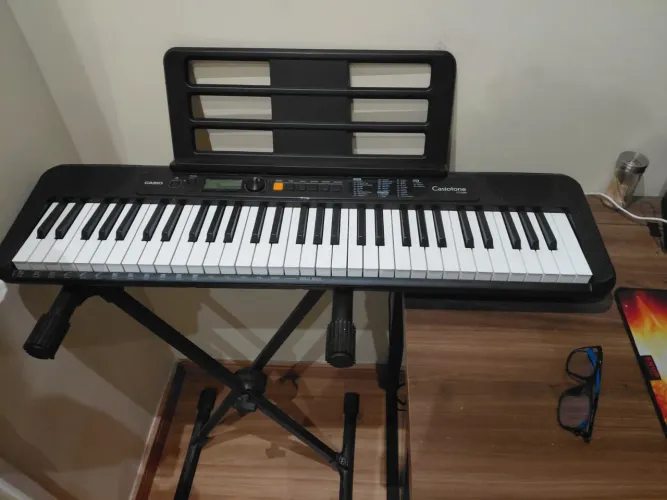 Teclado casio ct-s200 e com tripé