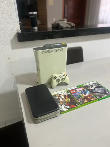 VENDE-SE XBOX 360 FAT
