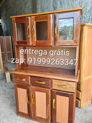 Armário de cozinha de madeira Ypê entrega grátis.