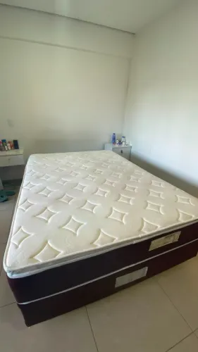 Cama box com colchão