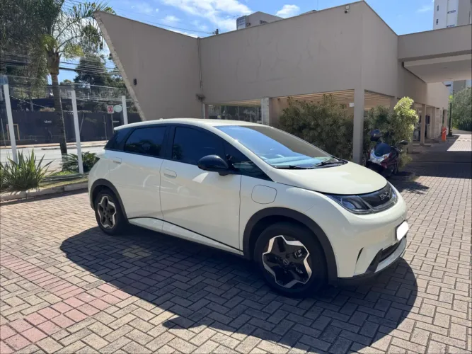 BYD Dolphin EV (Elétrico) 2024