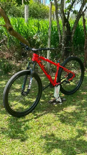 Bike aro 29. Troco em aro 26 com volta sua