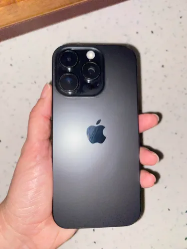 Vendo iPhone 16 Pro 128Gb