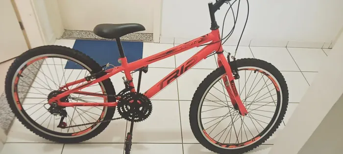 Bike criança semi nova