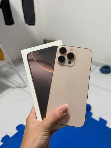 Vendo iPhone 16 pro Max 