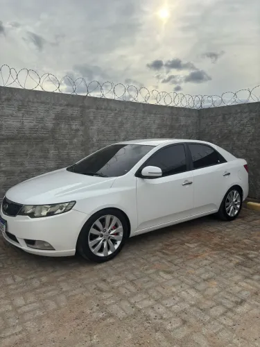 Kia Motors Cerato 1.6 16V Aut. 2013