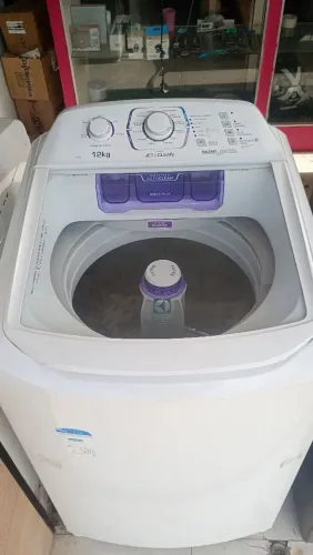 Máquina de lavar 12 kg