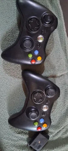 vendo 2 controle de xbox com defeito