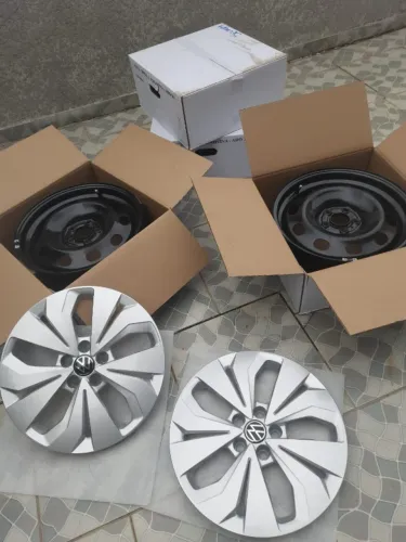 Roda de ferro e calota Volkswagen Aro 16