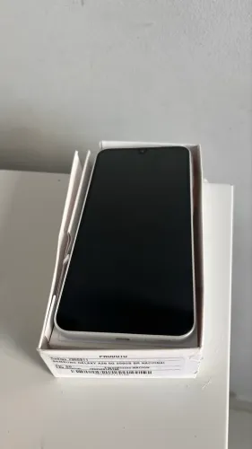 SAMSUNG GALAXY A26 5G 256GB  4 meses de uso