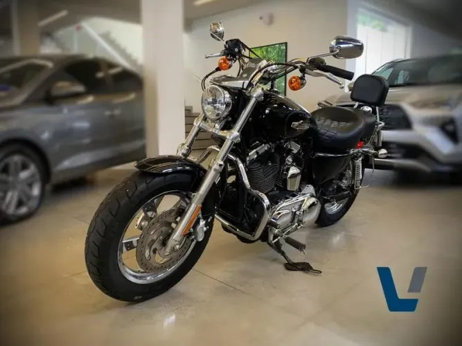 HARLEY-DAVIDSON XL1200C 2015