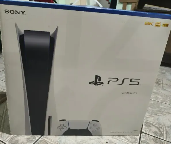 Ps5 mídia física 825 gb + jogo god of war