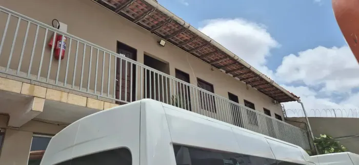 075 / Vendo Galpão com garagem para até 20 ônibus com 1440m² de área no São Cristovão em S