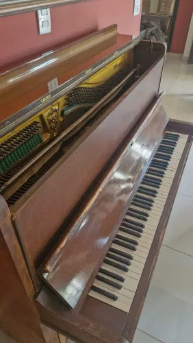 Piano M.Schwartzmann original decada 50/60