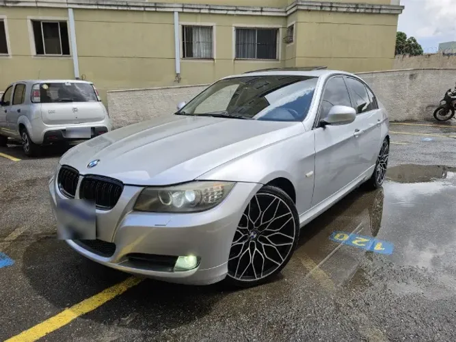 BMW 320I A 2010