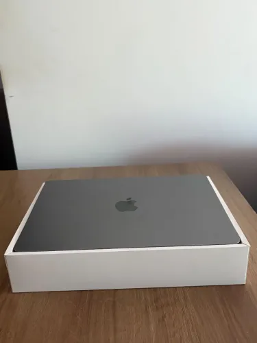Macbook Air 13 APPLE