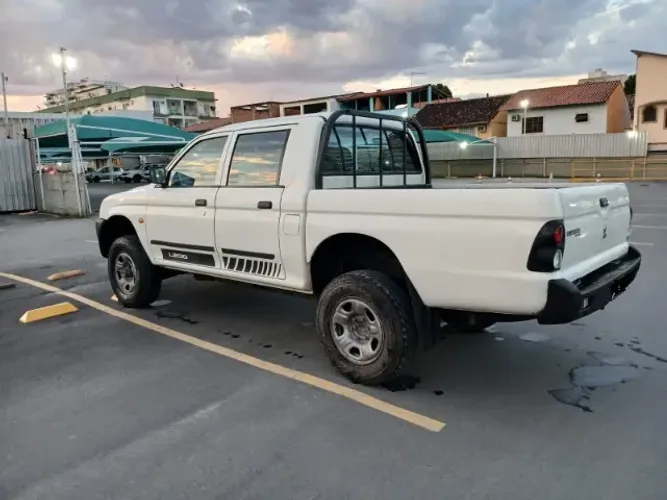 Mitsubishi L200 GL 2.5 4X4 CD Diesel 2008