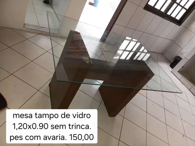 Doa-se Mesa de jantar