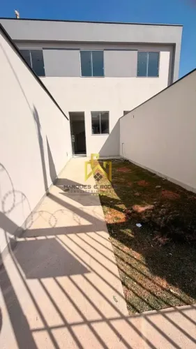 CASAS À VENDA - MANTIQUEIRA