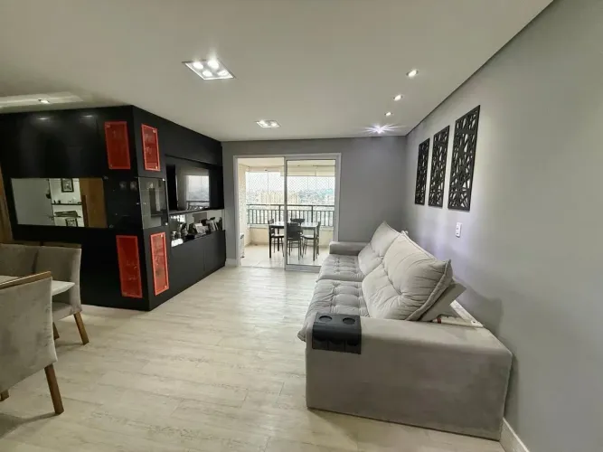Apartamento á venda com 3 dormitórios sendo 1 suíte no Condominio Explendido - J REF: AP79