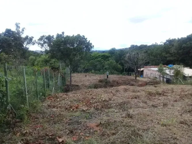 Oportunidade :Terreno 2000 metros quadrados,cercado bairro Tupã em Contagem 