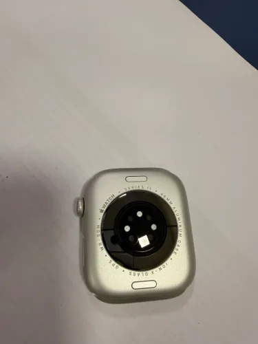 Apple Watch Séries 11 46mm.
