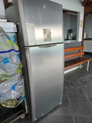 Geladeira GE usada 