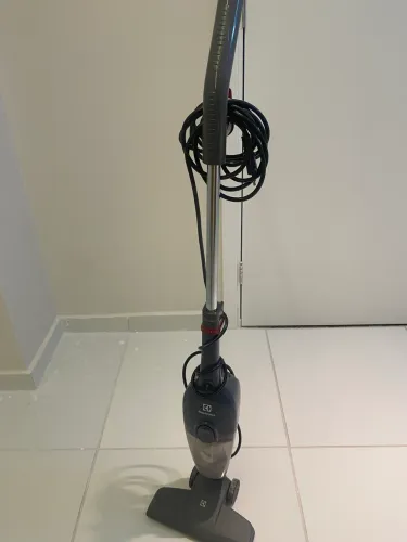 [NOVO] Aspirador Vertical Electrolux STK15 1450W (Atenção: 110V)