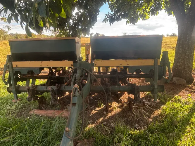 Plantadeira Tatu PST3