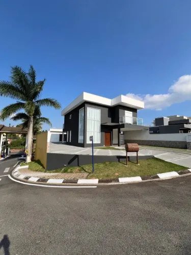 Imóvel para venda no Condomínio Vila Rica - com 3 suítes Vargem Grande Paulista - SP